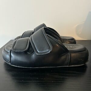Simon miller Cro slide size 37 Fits 6.5/7